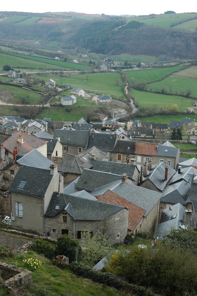 Séverac-le-Château vu depuis la citadelle by Christophe Trinquier