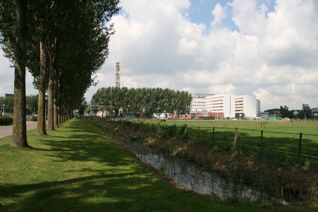 UMC vanaf Münsterlaan, Utrecht. by Carl030nl