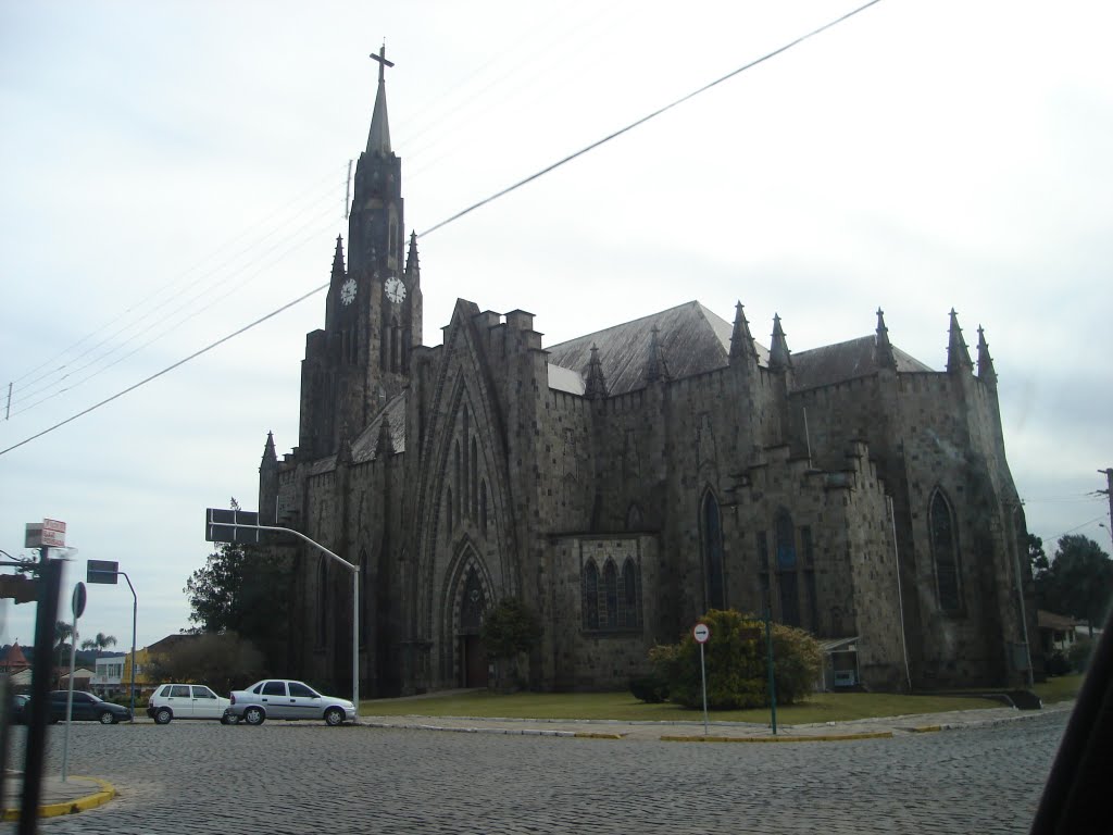 Igreja e Praça Matriz by Renato Viana Albarra…