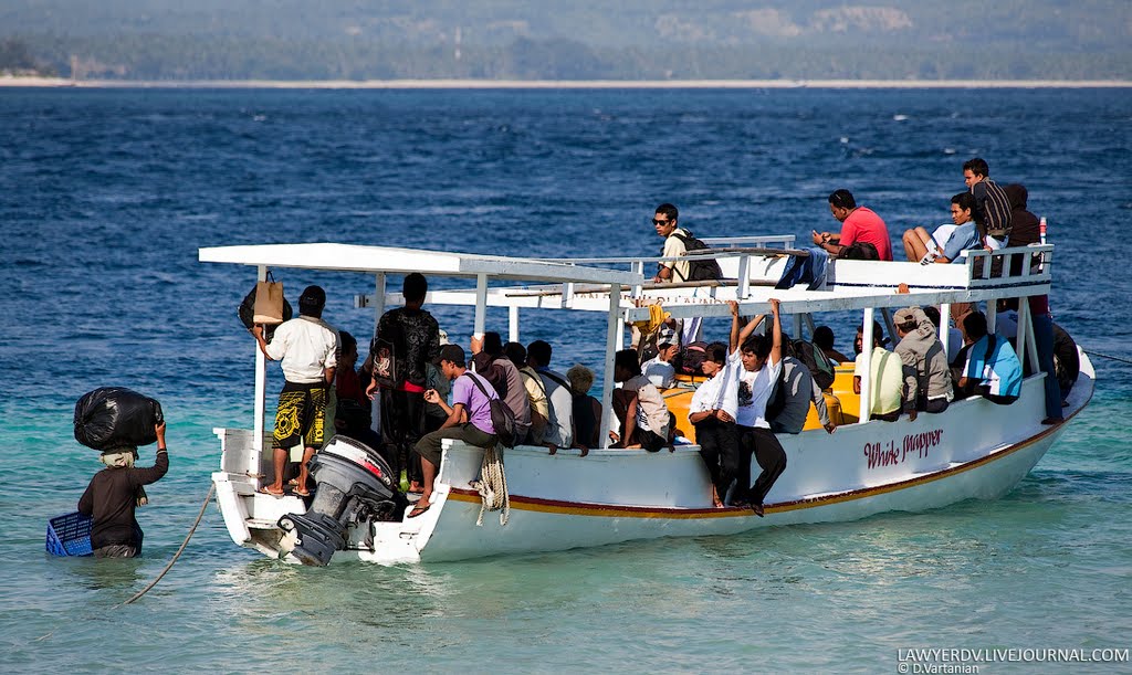 Jl. Pantai Gili Trawangan, Gili Indah, Pemenang, Kabupaten Lombok Utara, Nusa Tenggara Bar., Indonesia by v-art.com