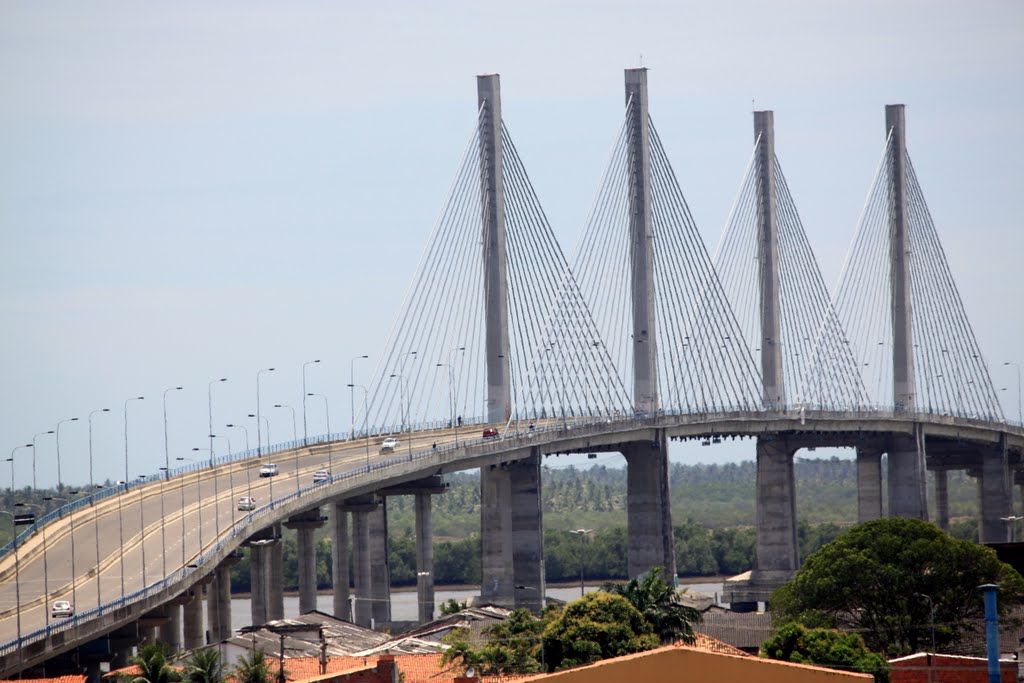 Ponte Sobre o Rio Sergipe by Roc Ha