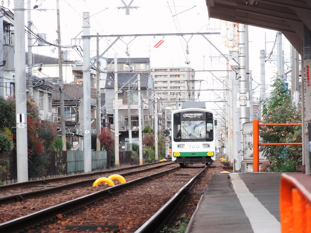 阪堺電車。あびこ道駅。 by bbmaru