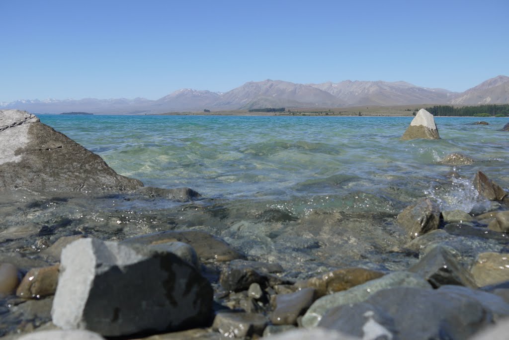 Lake Tekapo by lu_go