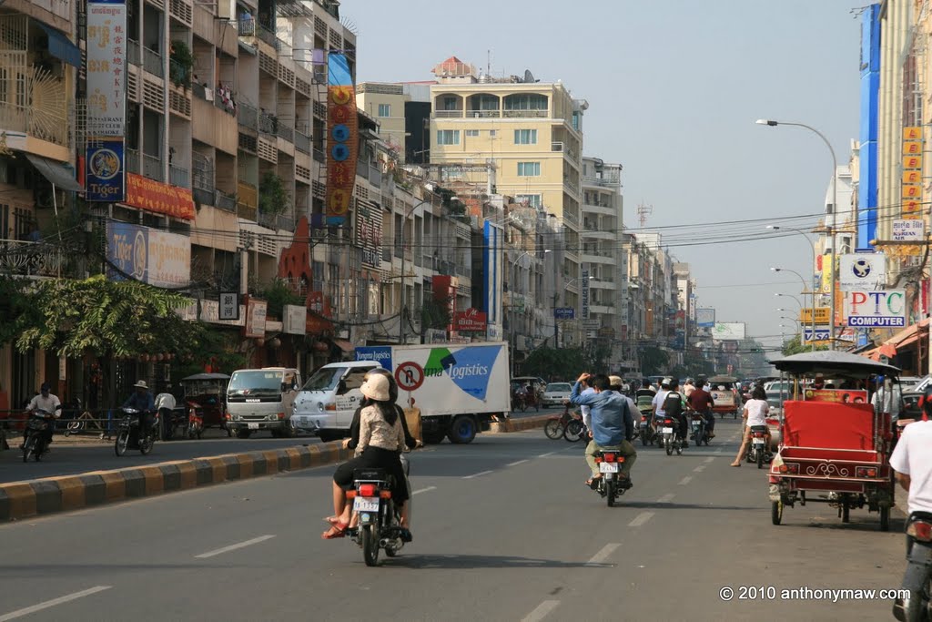 Monivong Boulevard looking north, Phnom Penh, Cambodia by Anthony Maw