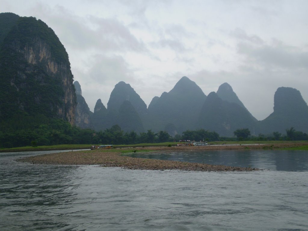 Beautiful scenery at Lijiang, Yangshuo by Robin Voon