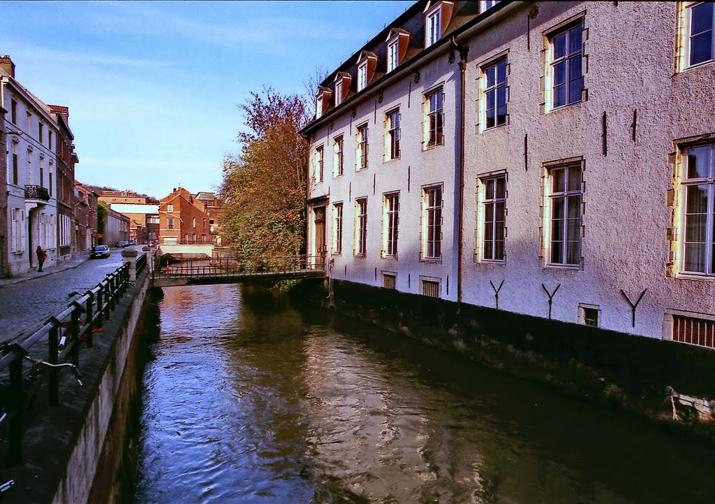 Leuven Sluisstraat by Ivo Stroobants