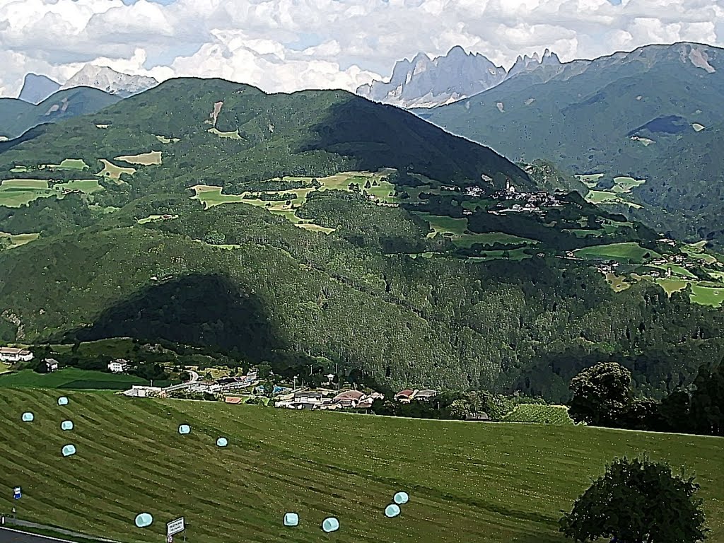 Le Odle viste da Velturno Alto Adige by lorenzo Duccillo