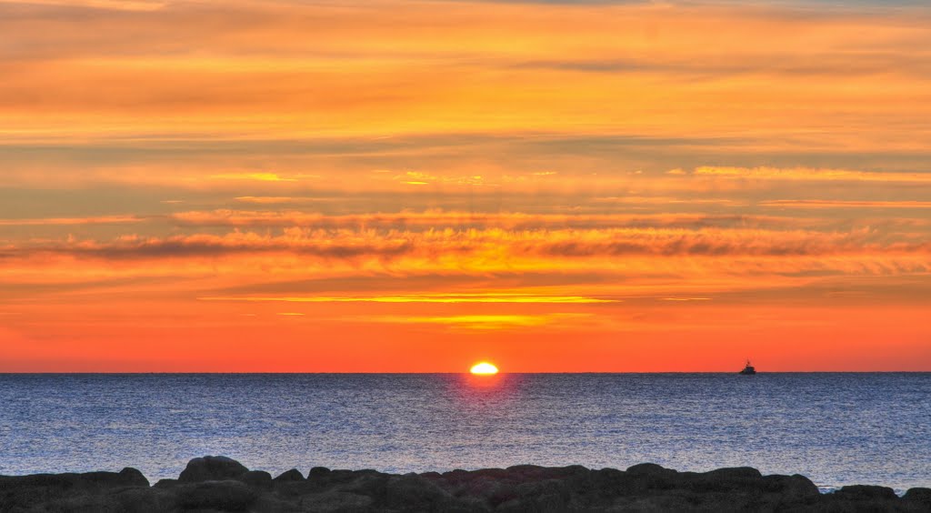 Sunset at Pointe du Cabellou - Concarneau by BritPlom