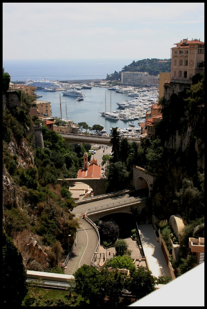 Going downnnnnn to Monaco. by Mallu Sommar