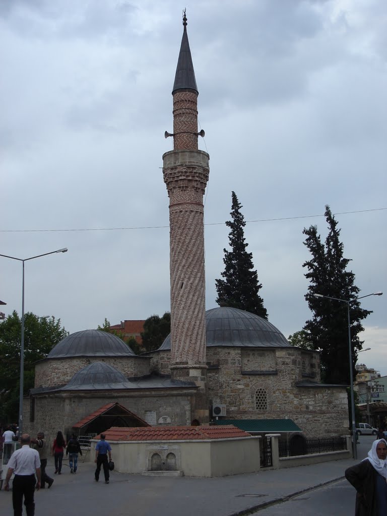 Uşak Tarihi Camii by hafacan