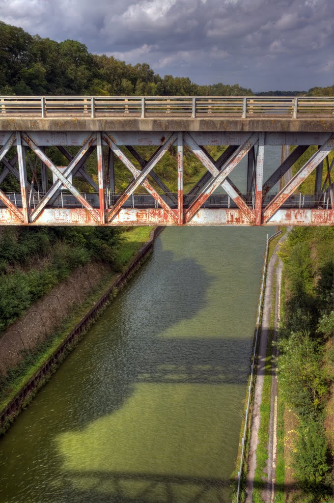 Le canal du Nord à Havrincourt by pir6mon