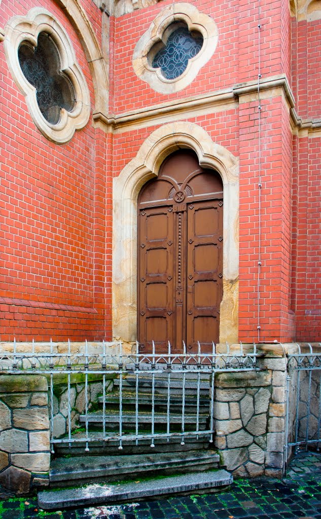 Seitenportal an der Kapuzinerkirche by Der SIGGY