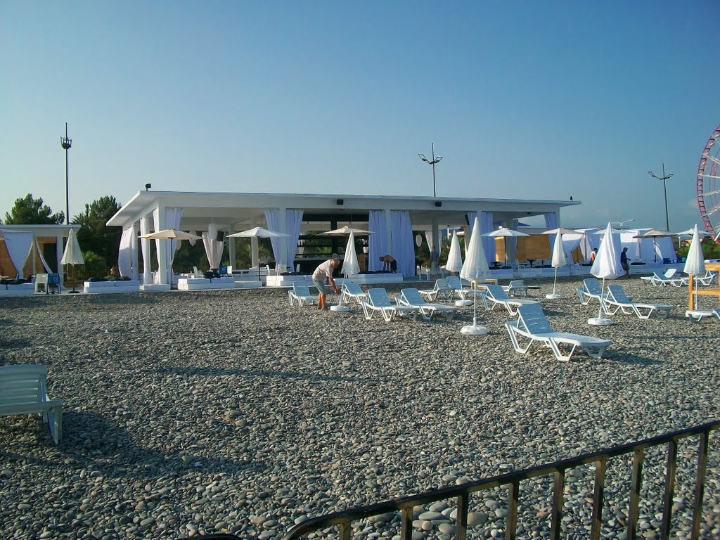 New cafe on Batumi beach by Pogromca Gašnič