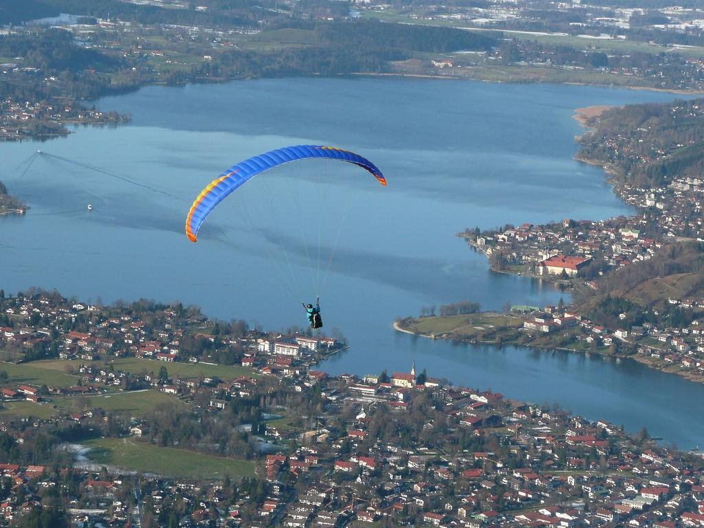 Blick auf Rottach-Egern am Tegernsee by HennaSu S