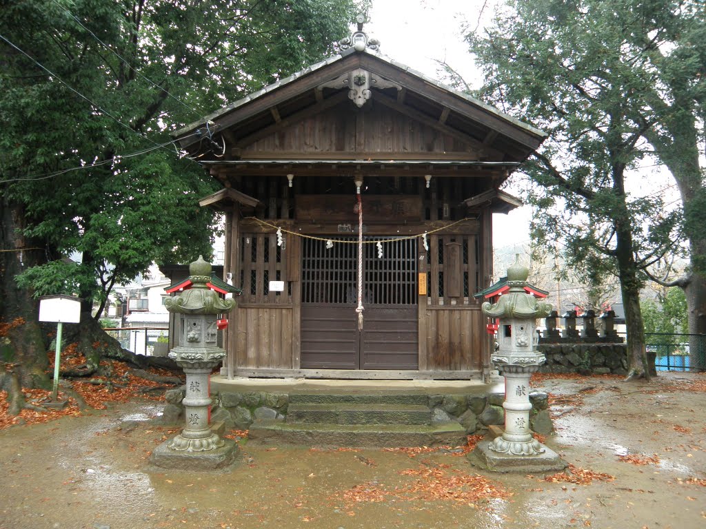 熊野神社 by lhai