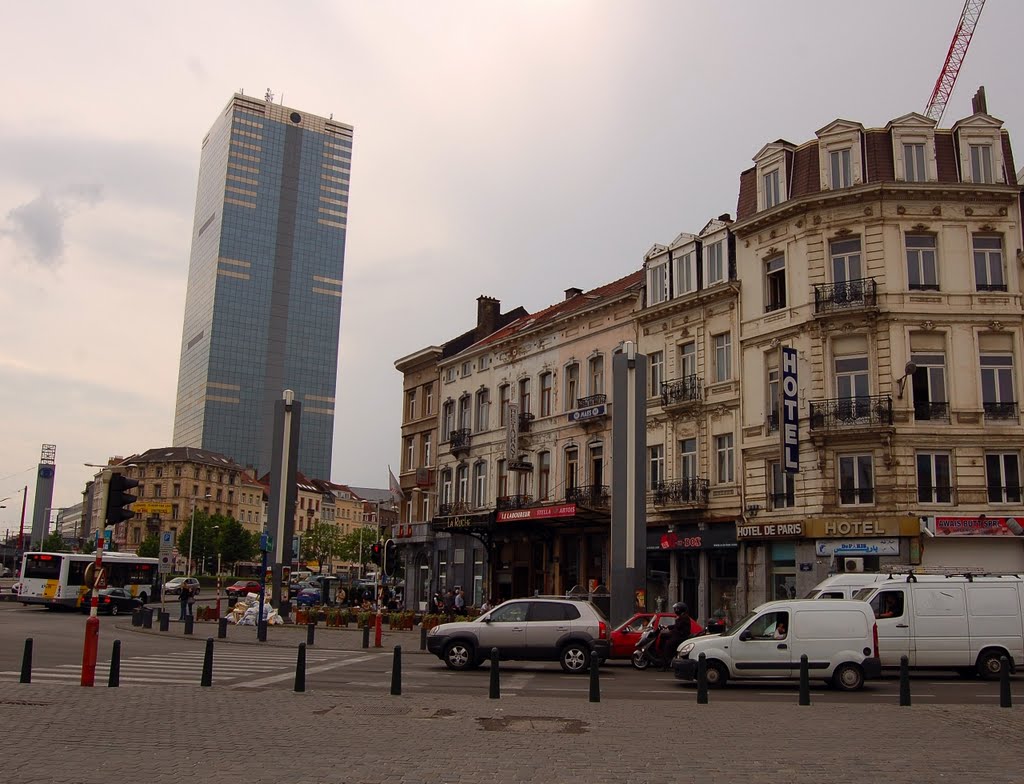 The Leaning Tower of Bruxelles - Brüsszel by Ferox