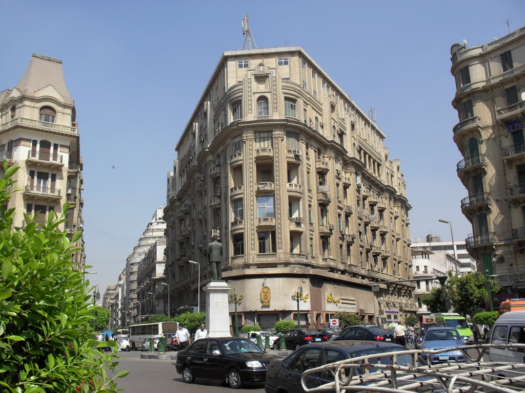 Talaat Harb Square, downtown Cairo. by Simon Shaw