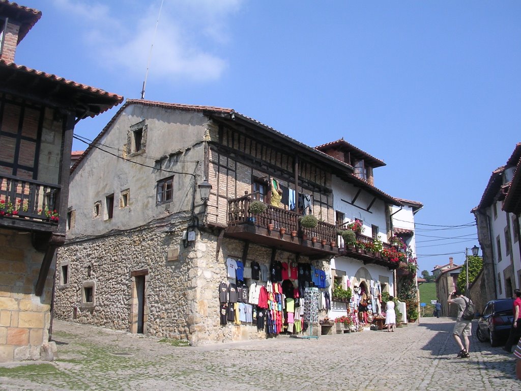 Casas tipicas de Cantabria by diegodelu