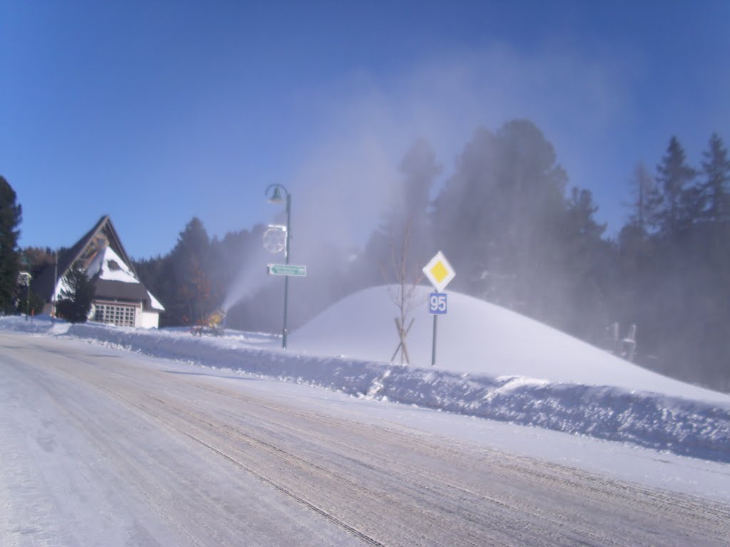 Schneekanone in Betrieb by Mulle Günther