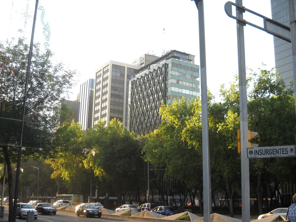 INSURGENTES ESQUINA PASEO DE LA REFORMA by doctre71@yahoo.com.m…