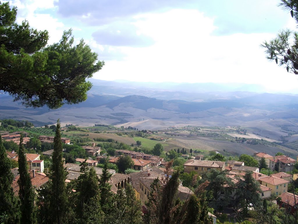 Campagna Toscana Volterra by lorenzo Duccillo