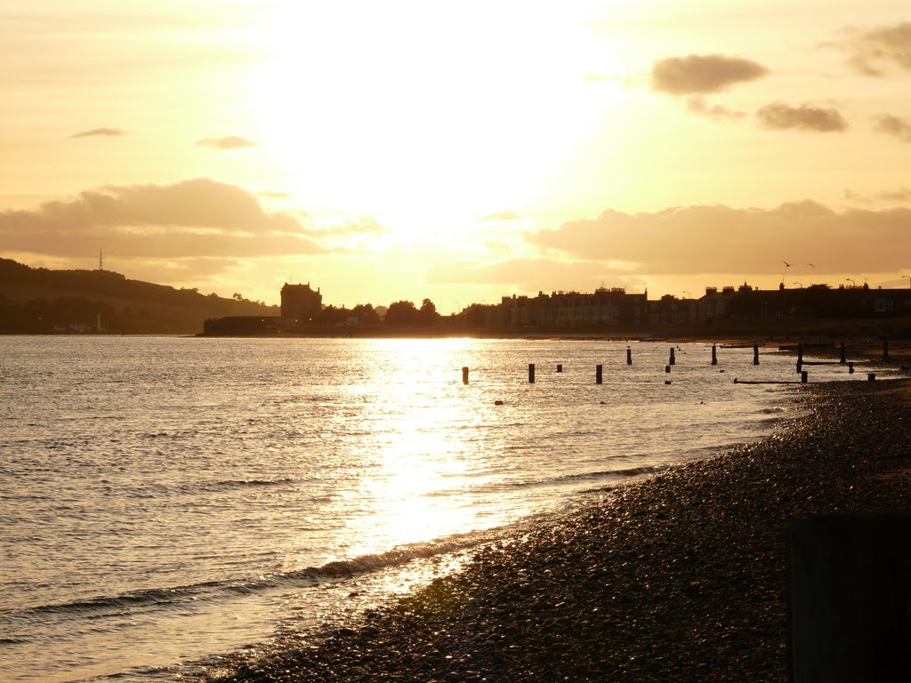 Broughty Ferry Castle at Sunset, Dundee - Scotland by Craig Cummings