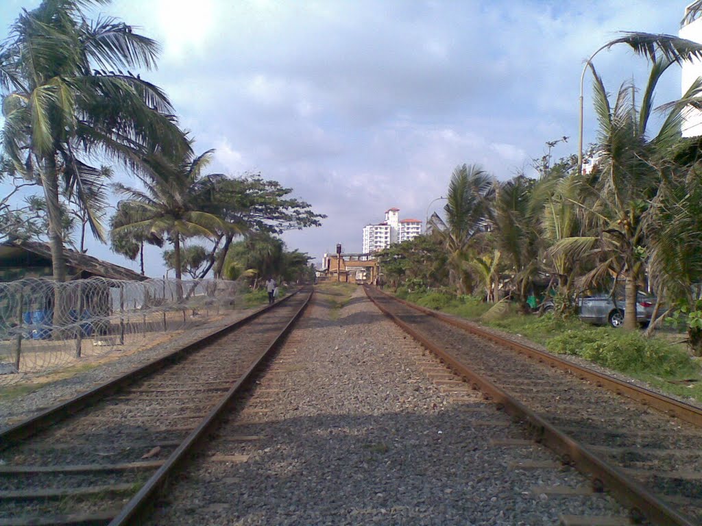 Wellawatta Railway Station & Road vew from Dehiwala Side by Malinda Prasad - මාල…