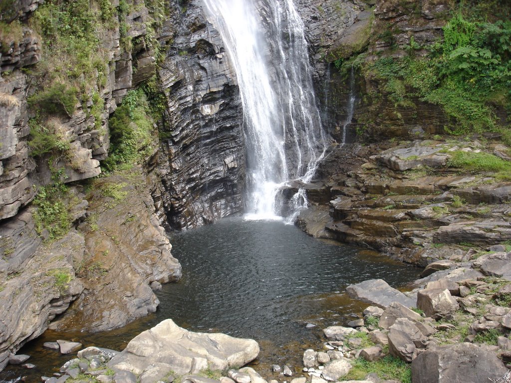 Ipoema - Cachoeira Alta by Wagner S. Ribeiro