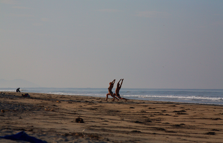 Mandrem beach yoga by Gorbushin Grigory