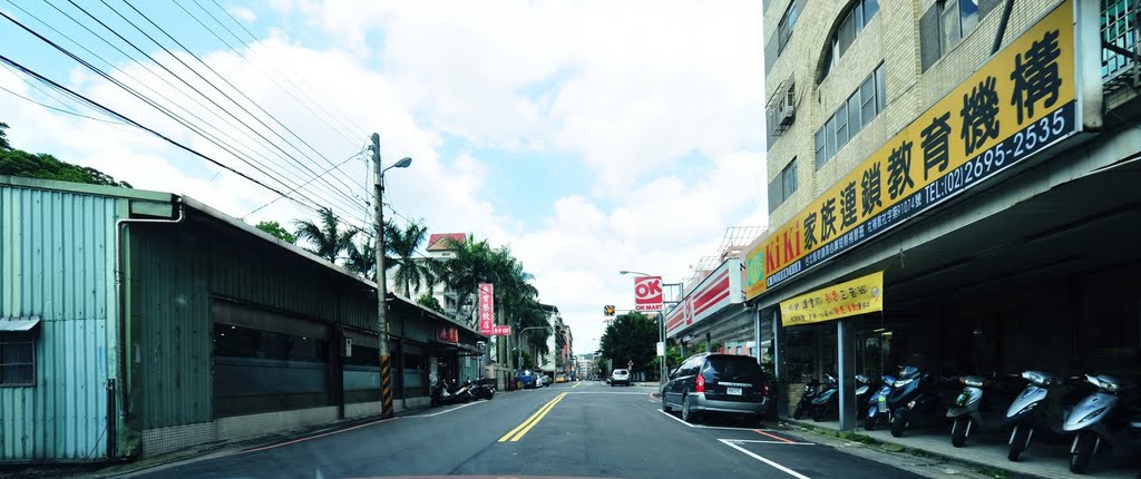 New Taipei, Banqiao District, New Taipei City, Taiwan by imagingcity.taipei