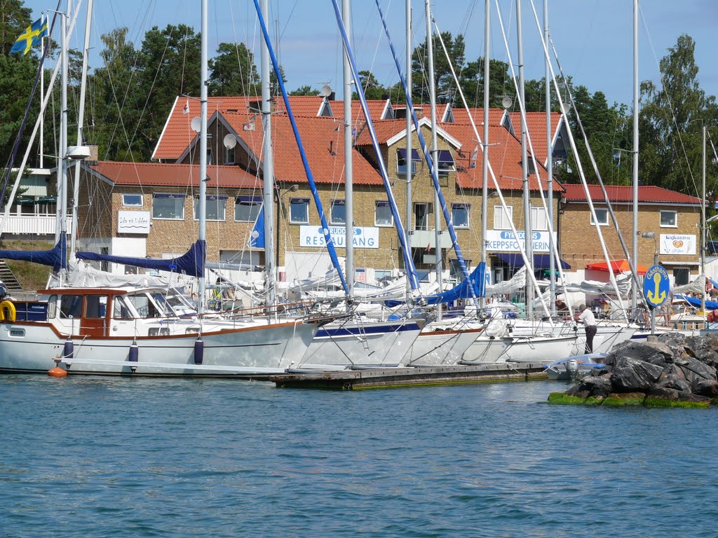 Fyruddens hamn by Göran Trysberg