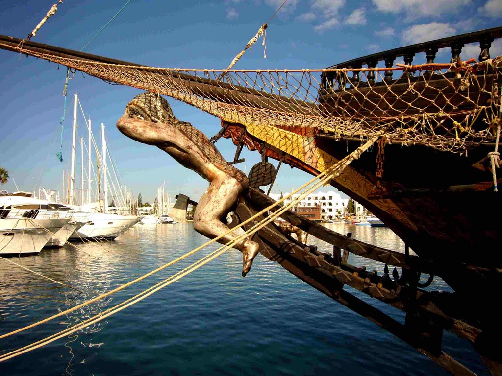 Im Hafen von Port El Kantaoui by rainergeraldwagner