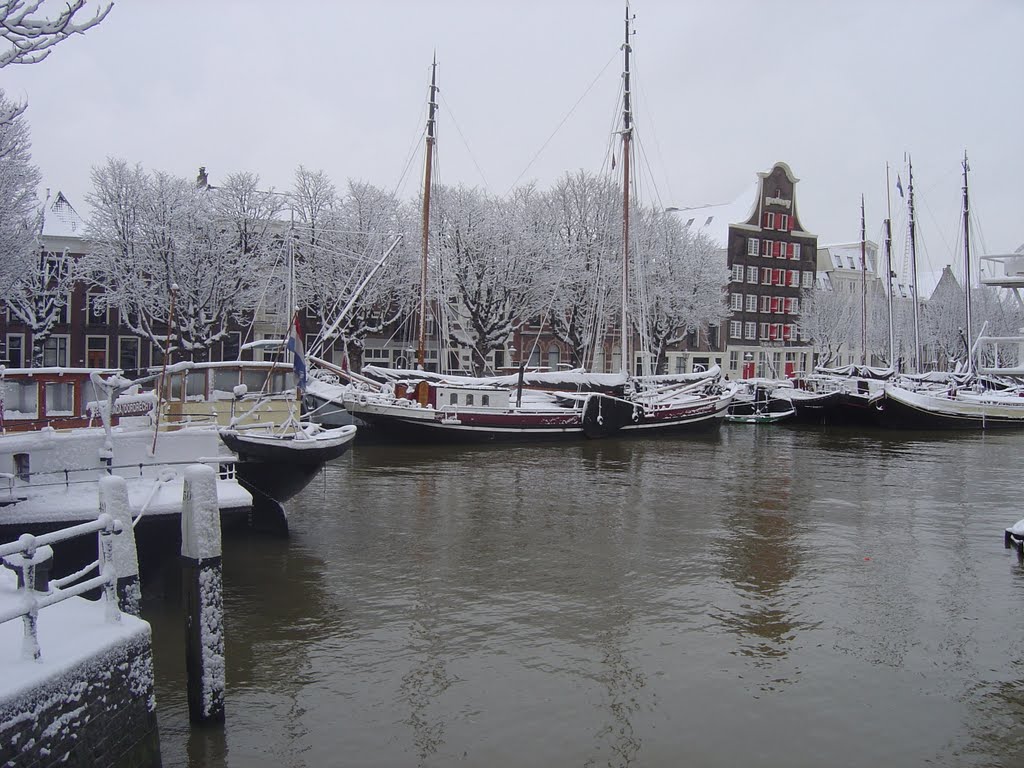 Dordrecht ! dec 2010 by Rene Molendijk