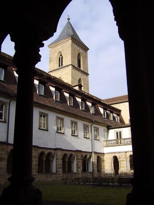 Bamberg Karmelitenkloster (Innenhof mit Kreuzgang) by hubi1802