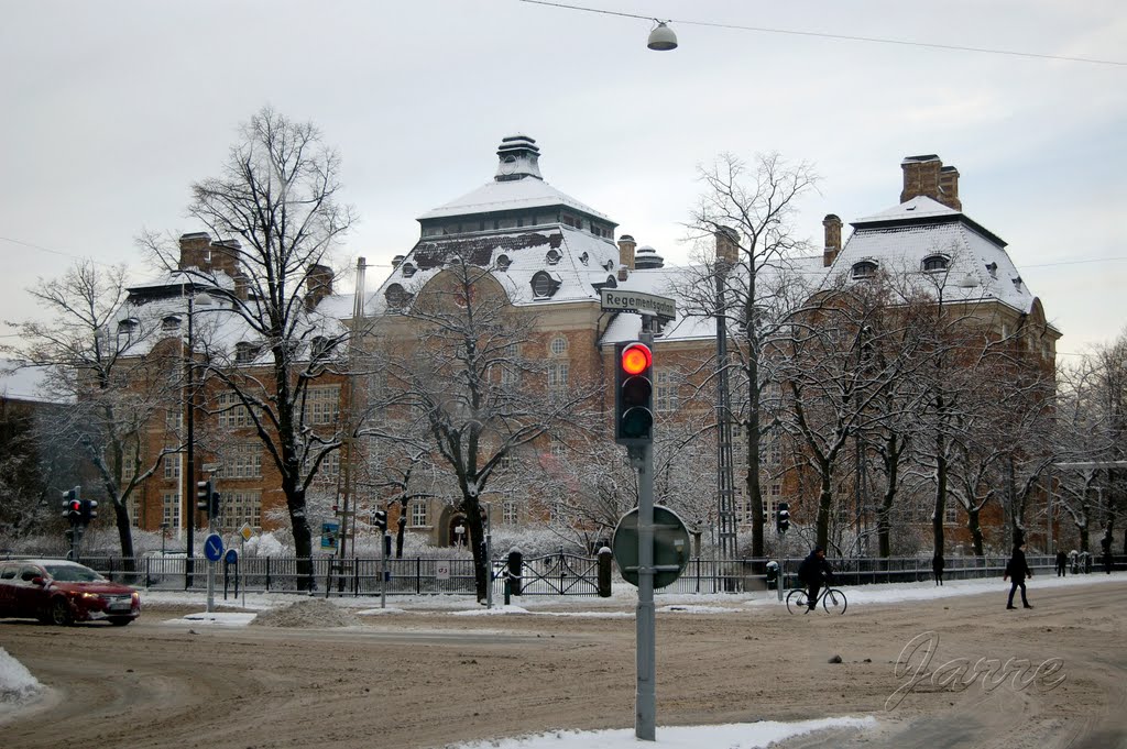 Vinter i Malmö - Sankt Petri skola by Jaroslav Csampai