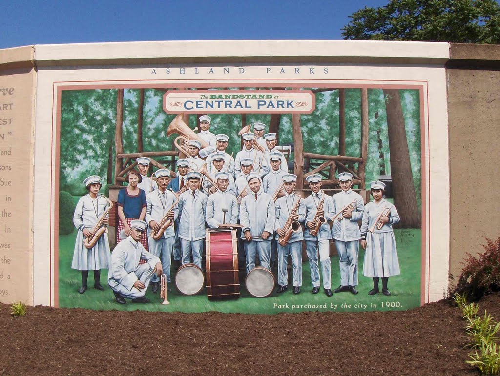 Ashland floodwall murals, GLCT by Robert Maihofer, Great Lakes Casual Traveler