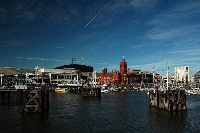 Cardiff bay by dlehner