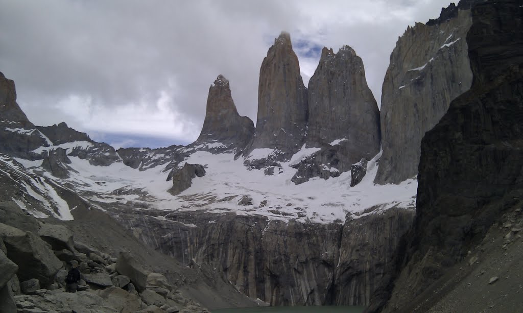 Torres del Paine.Chile by J. Nenycz