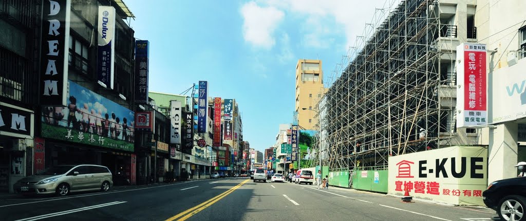 Taoyuan, Taoyuan District, Taoyuan City, Taiwan by ImagingTaipei10