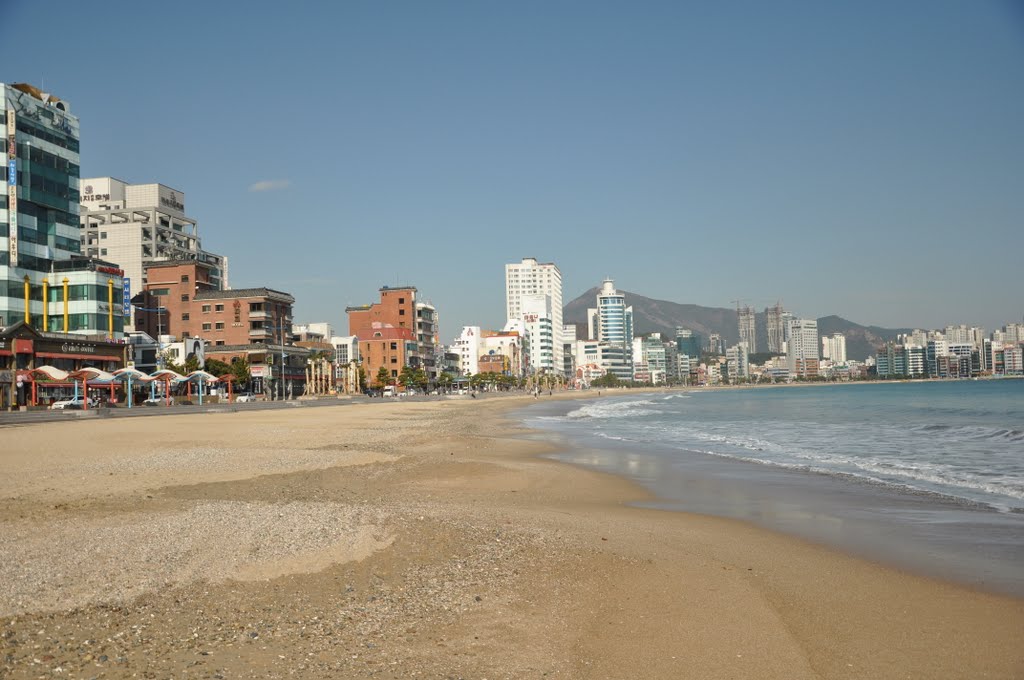 Dean-beach in busan by dean djakovic