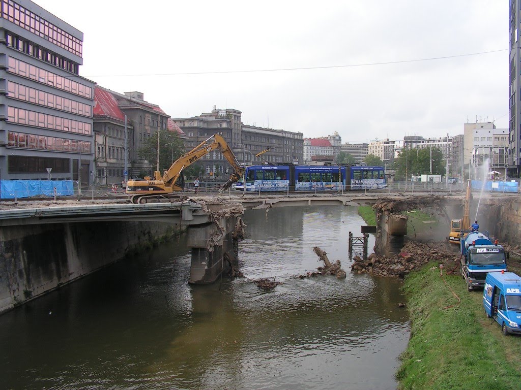 Plzeň new bridge by Derek Emson