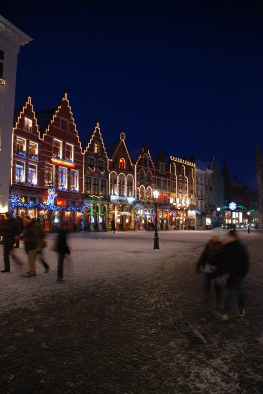 Brugge at Night by bencarlson56