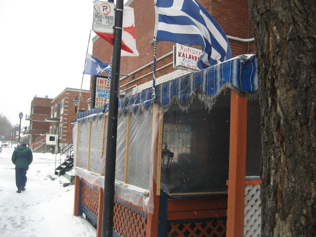 THE GREEK SUPERMARKET ON AVE. OGLIVY by sangevil2005