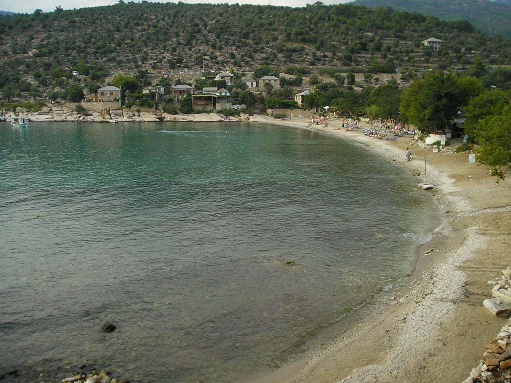 Aliki Beach by Daniel Dutka