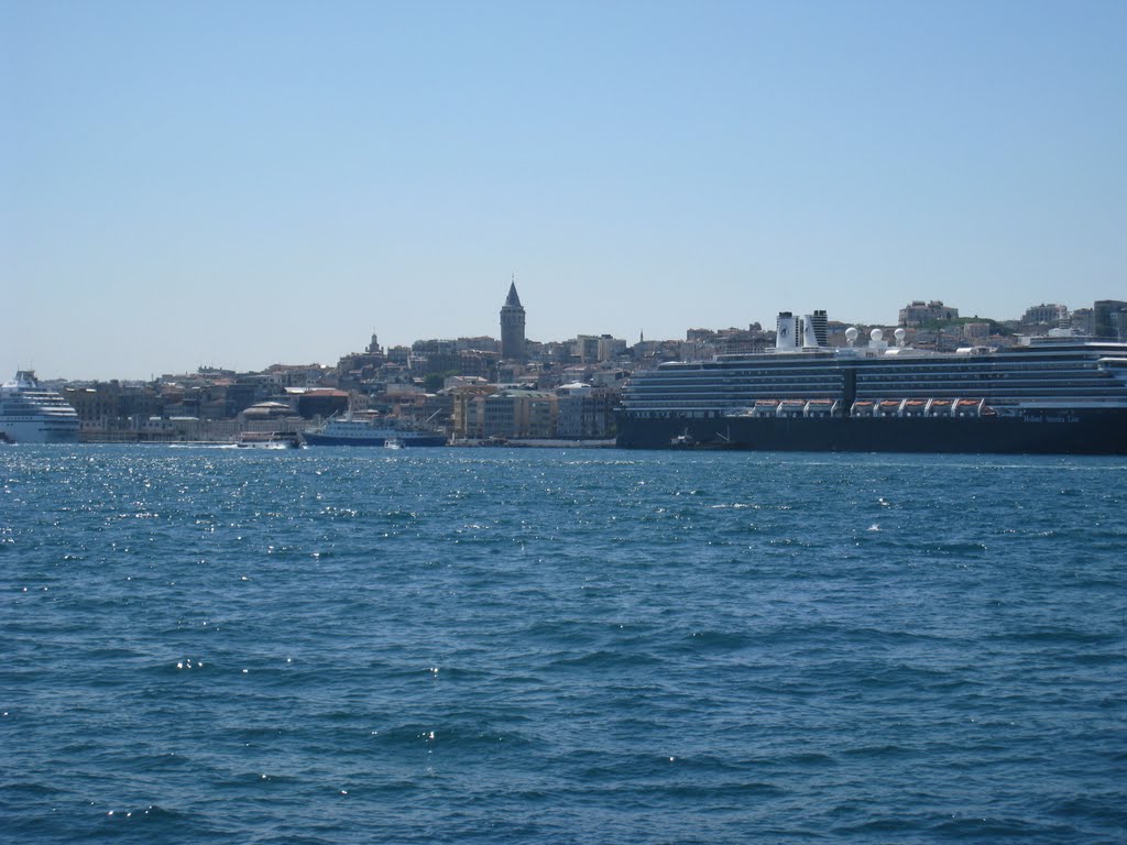 Istanbul galata_birol by Birol Sahinarslan