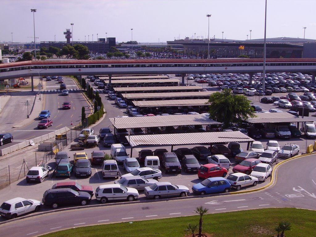 Aeroport del Prat - Paking, Acceso RENFE-Terminales by Thommy