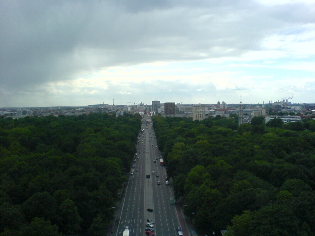 Blick von der Siegessäule in Richtung West-Berlin am 17.05.2007 by Daniel Schütt