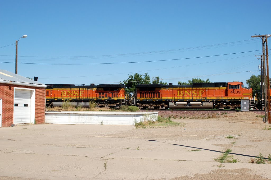 Westbound Burlington Northern Santa Fe Railway Freight Train at Malta, MT by Scotch Canadian