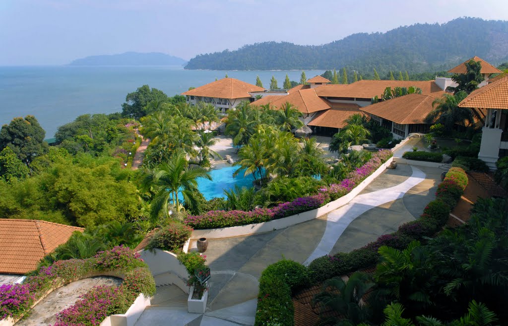 Swiss Garden Resort-Damai Laut by BanglaBob