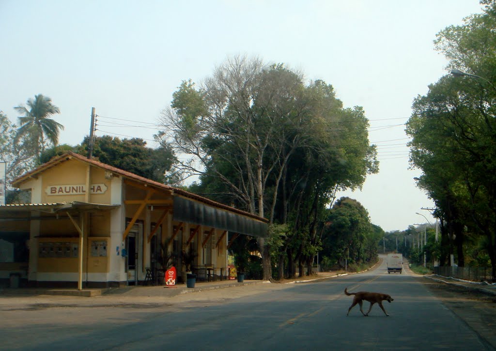 Baunilha antiga estação ferroviária by marcus fuckner